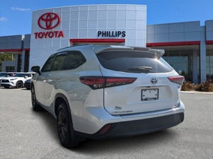 2022 Toyota Highlander Hybrid Bronze Edition